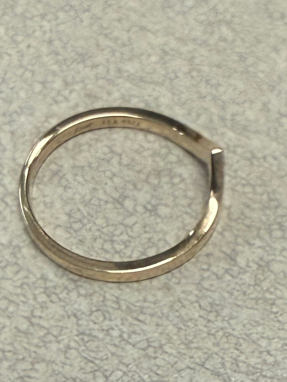 10kt Yellow Gold Ring size 8